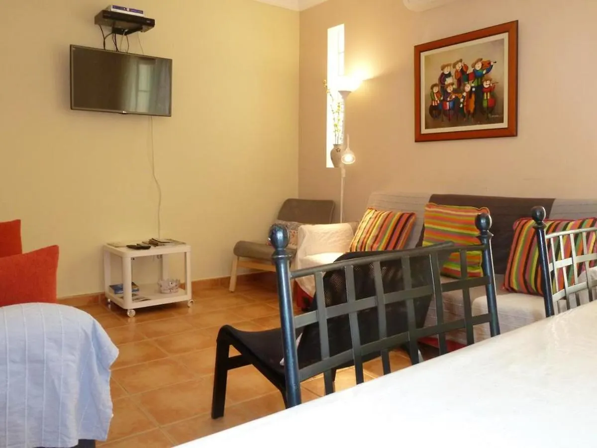 Charming House In Vila Nova De Cacela With Garden 0*,
